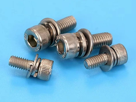 Uso y rango de aplicación de tornillos combinados.