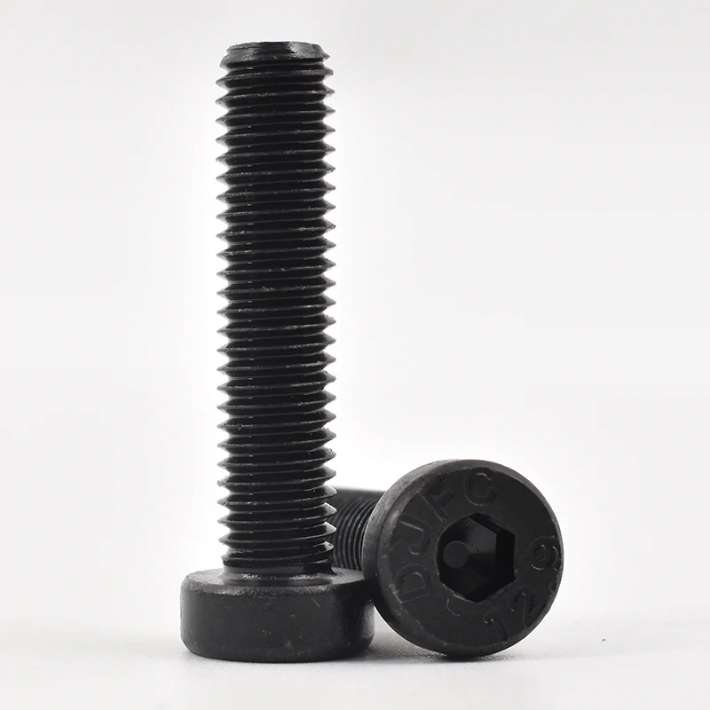 Tornillos de tapa de la cabeza delgada de óxido negro hexadecimal